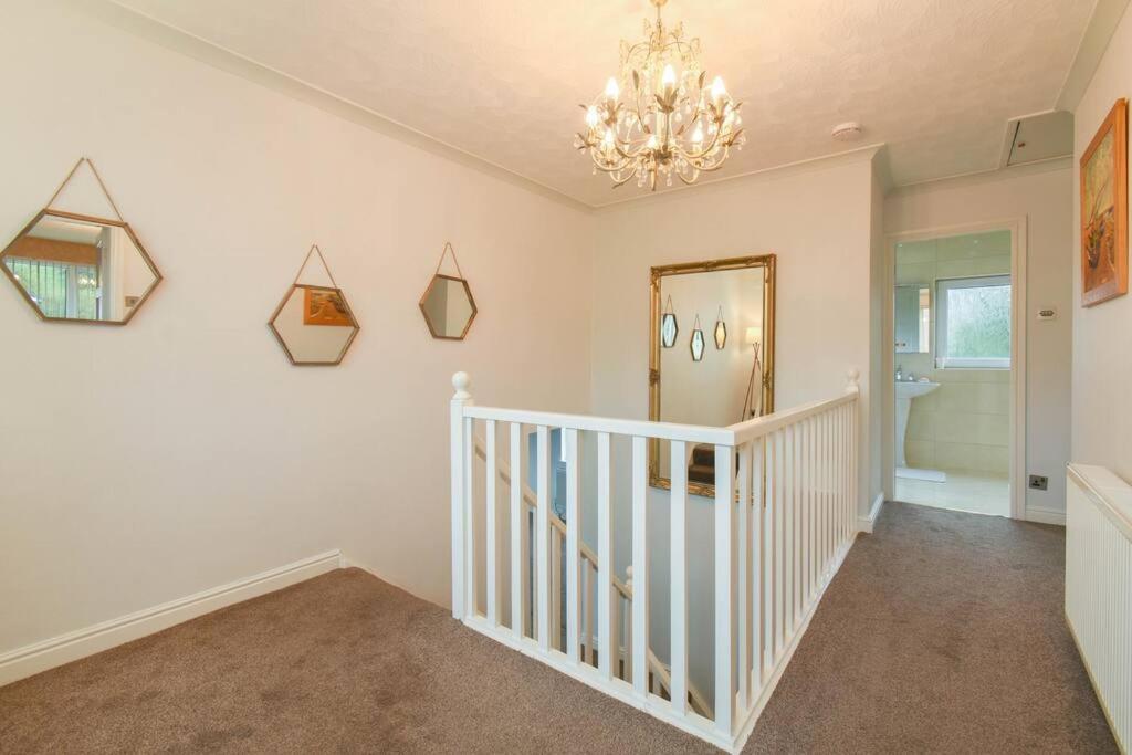 Great Harwood Luxurious & Tranquil Riverside Getaway מראה חיצוני תמונה