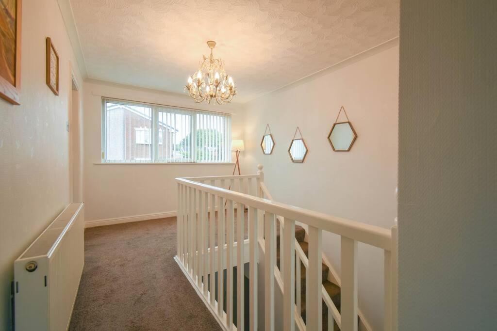 Great Harwood Luxurious & Tranquil Riverside Getaway מראה חיצוני תמונה